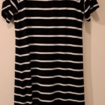 Nova obleka Sisley, vel. 12-14 let