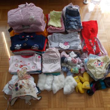 PAKET OBLAČIL ZA PUNČKO 8 - 12 MESCEV