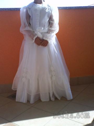 Obleka za obhajilo vel.11/140-Vezenine Bled,070 314-580.