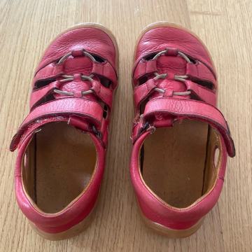 Barefoot sandali otroški št 31