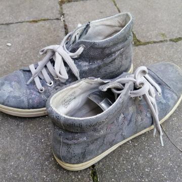 Čevlji/gležnarji CICIBAN, št.38, sive barve