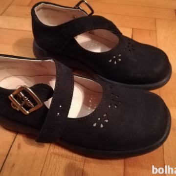 Čevlji za deklice št. 28 - različni