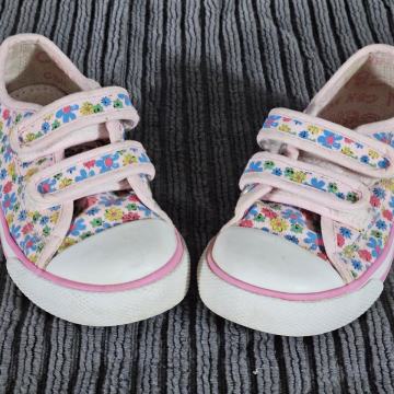 Ciciban 26 št. Dekliški copatki