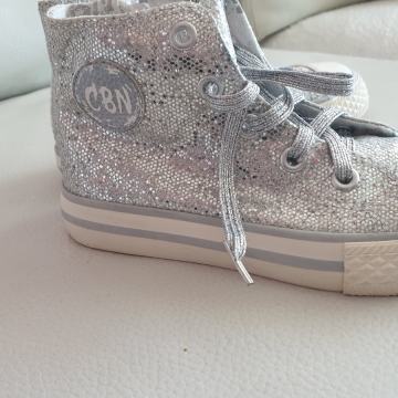 Ciciban bleščičaste superge 27