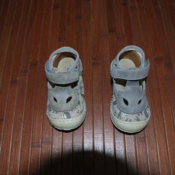 Copati ciciban št.19