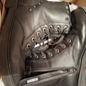 Črni gležnarji Geox št. 38