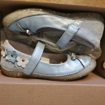 D-D-step usnjene dekliške balerinke št. 34, modre