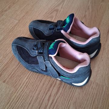 Dekliške teniske št.31.