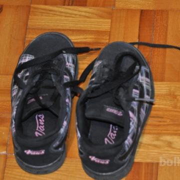 Dekliške VANS čevlji št. 30