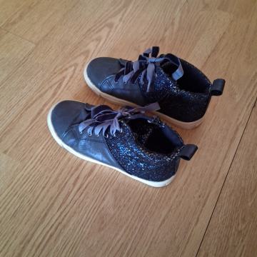 Dekliški čeveljčki.št.30