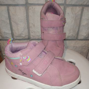 DEKLIŠKI ČEVLJI št. 29