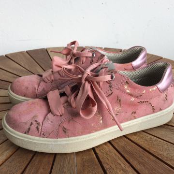 Dekliški čevlji Superfit št. 35