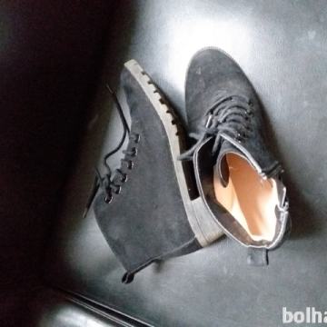 dekliški čevlji z petko št 36 H&M