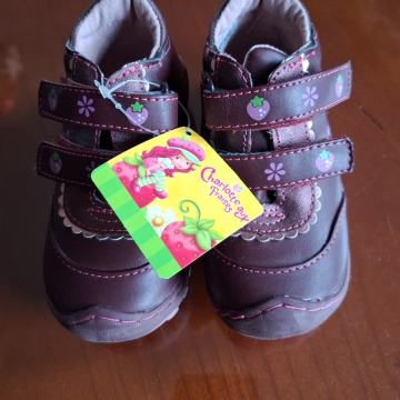 dekliški modni čevlji št. 22 - NOVI