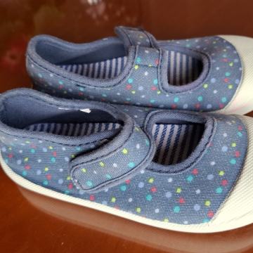 dekliški modni / športni čevlji - platneni št. 26