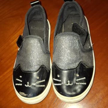 dekliški modni / športni čevlji - platneni št. 26