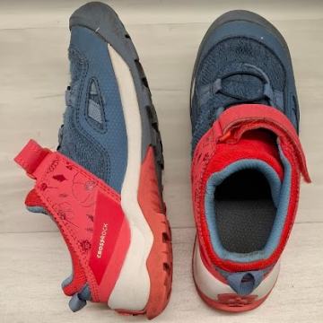 Dekliški pohodni čevlji