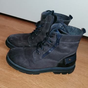 DEKLIŠKI USNJENI GLEŽNARJI ŠT. 35