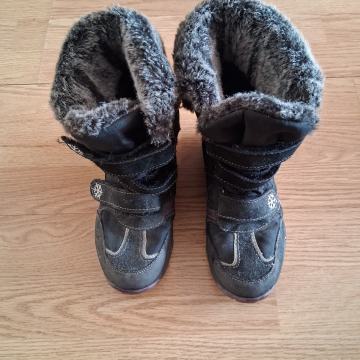 Dekliški zimski  škorenjčki. št.32.