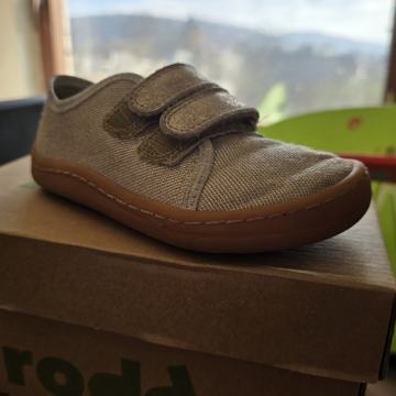 Froddo platneni cevlji 24