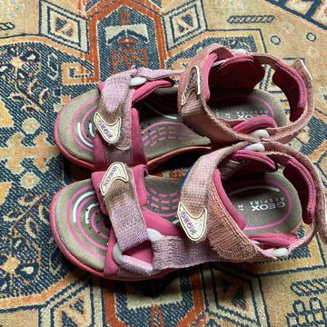 Geox sandali velikost 27