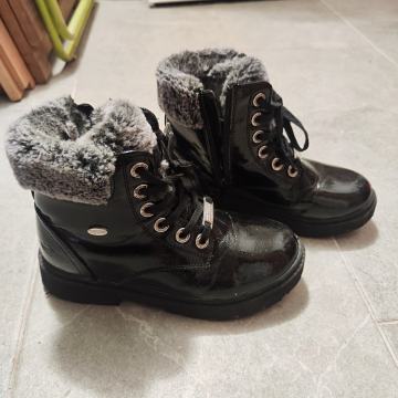 Gležnarji Dockers podloženi 34