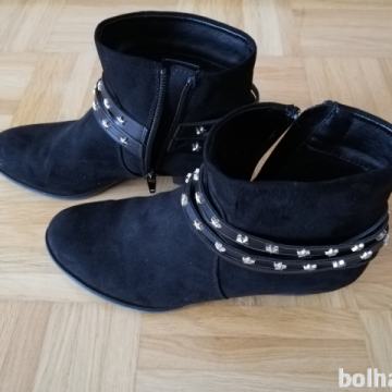 Gležnarji (otroški) št. 35 in št. 33