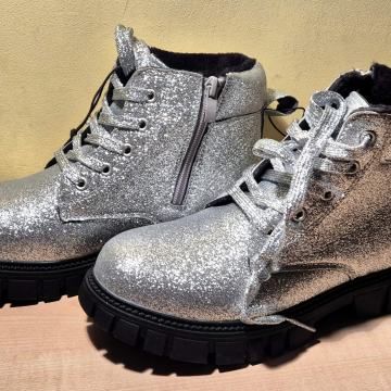 Gležnarji Sinsay srebrni 36