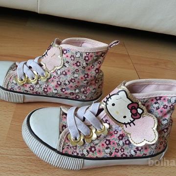 HELLO KITTY H&M SUPERGE 25