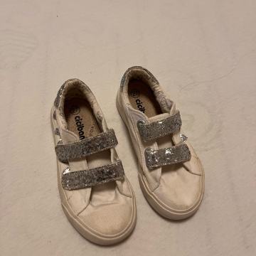 ‘Otroßli športni copati 27’