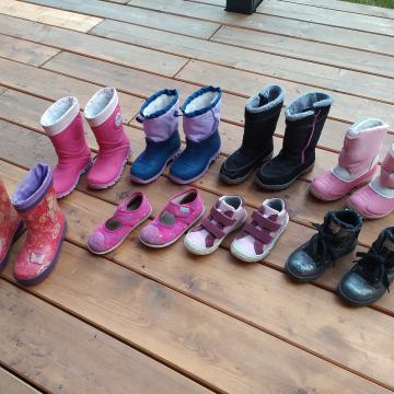 otroški čevlji - št. 27 (jesen - zima)