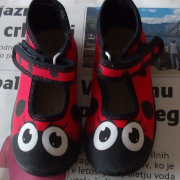 Otroški copati, št. 23