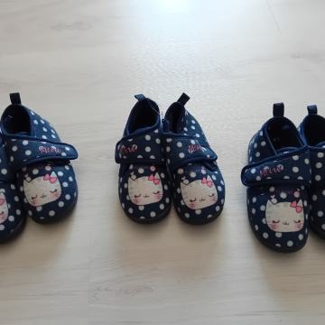 Prodam nove copate v št. 29 in 2×30