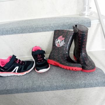 Prodam komplet v št. 28(12€komplet)