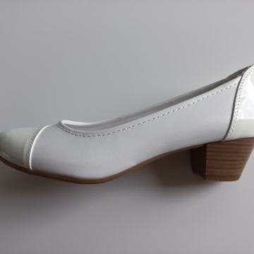 Salonarji št.37,5  čevlji