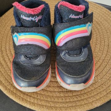 Skechers zimske superge podlozene z luckami st.26