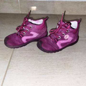 SUPERFIT DEKLIŠKI ČEVLJI ŠTEVILKA 24 (usnjeni)