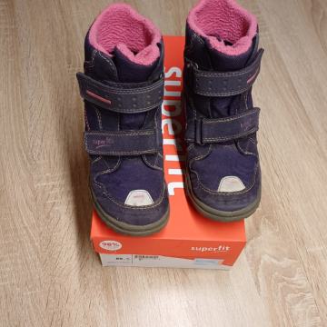 Superfit št. 29 gležnarji škornji zimski čevlji za punčke deklice