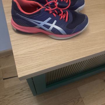 Superge 36 Asics za deklico