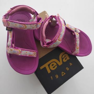 Teva sandali št. 24/25