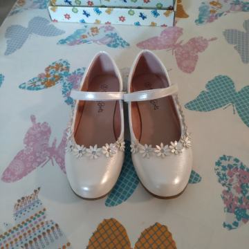 Ugodno prodam 1x nošene dekliške balerinke št 34