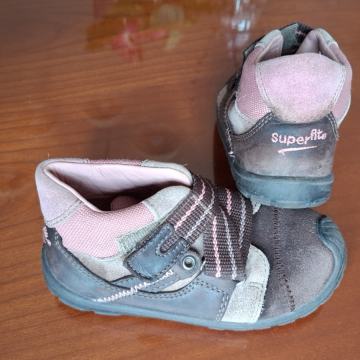 usnjeni čevlji dekliški Superfit št. 24