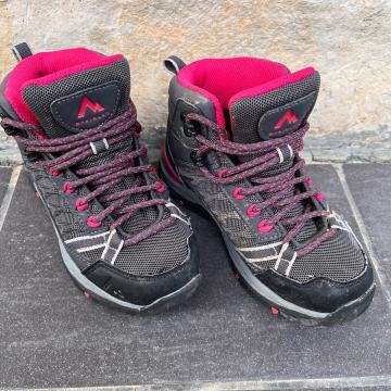 Visoki otroški pohodni čevlji - 29