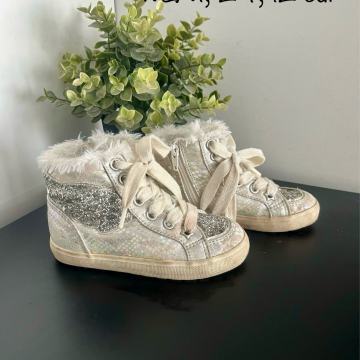 Zimska obutev Next, velikost 24