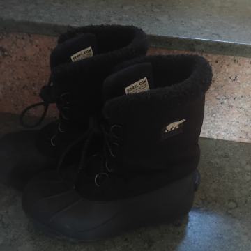 Zimski čevlji Sorel, št. 30