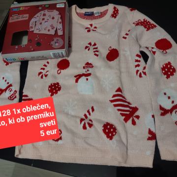 Dekliški božični pulover 122 128,  z vgrajeno lučko, kot nov