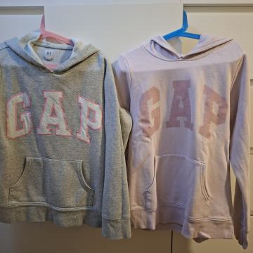 Gap pulover 12let