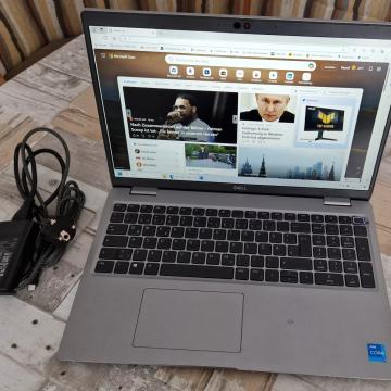 Dell Latitude 5520 15.6" 11.Gen i5-1145G7 16gb 256gb FHD Kamera