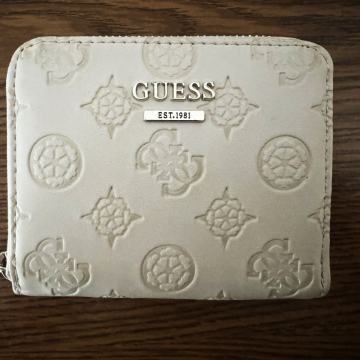Ženska denarnica Guess (NOVA)