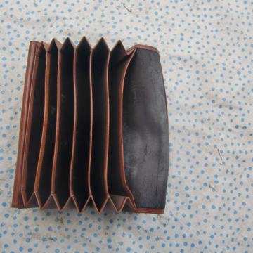 KELNERSKA  USNJENA DENARNICA